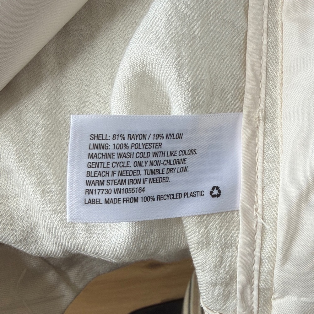 Women’s Double-Breasted Cream Lightweight Blazer - Picture 9 of 12